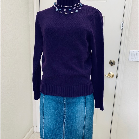 “CROFT & BARROW” dark purple/lavender turtle neck - Picture 8 of 8